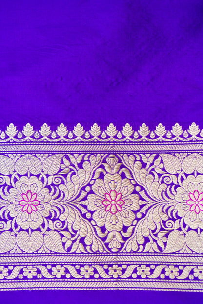Handwoven Pure Katan Silk Red Banarasi Mughal Boota Saree