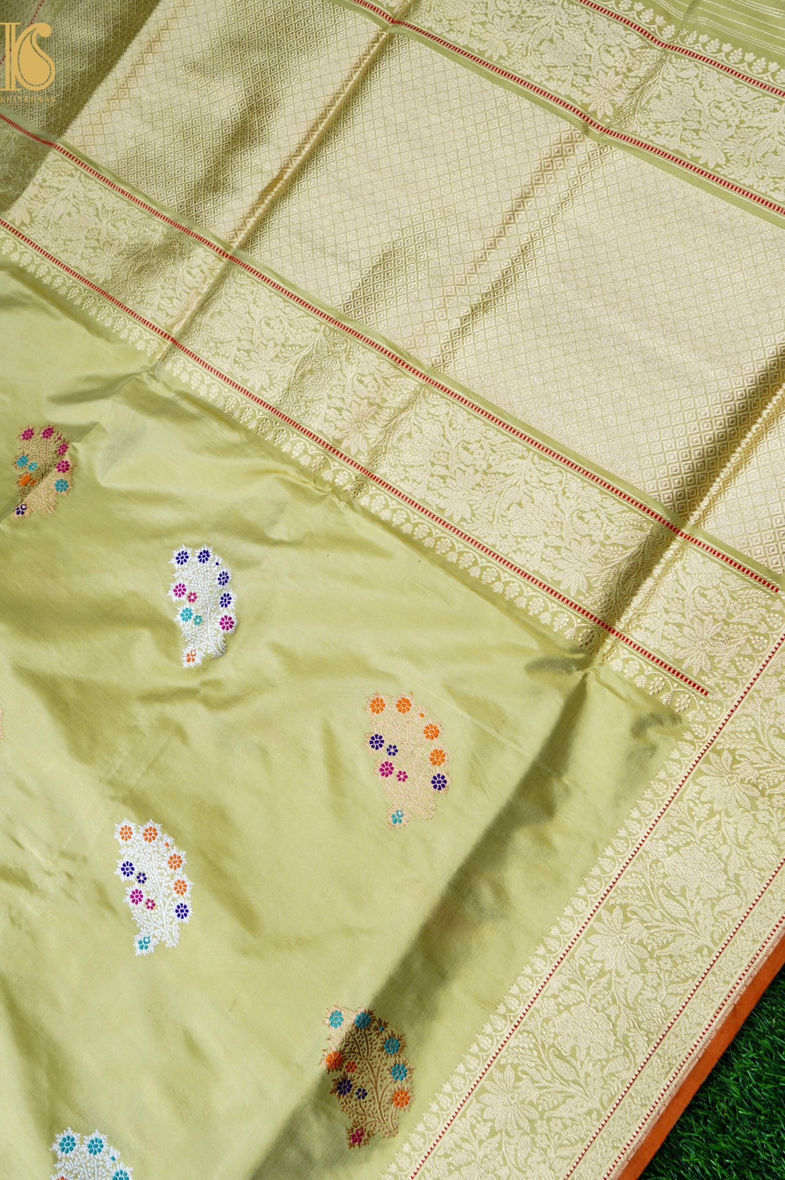 Handloom Banarasi Pure Katan Silk Kadwa Saree
