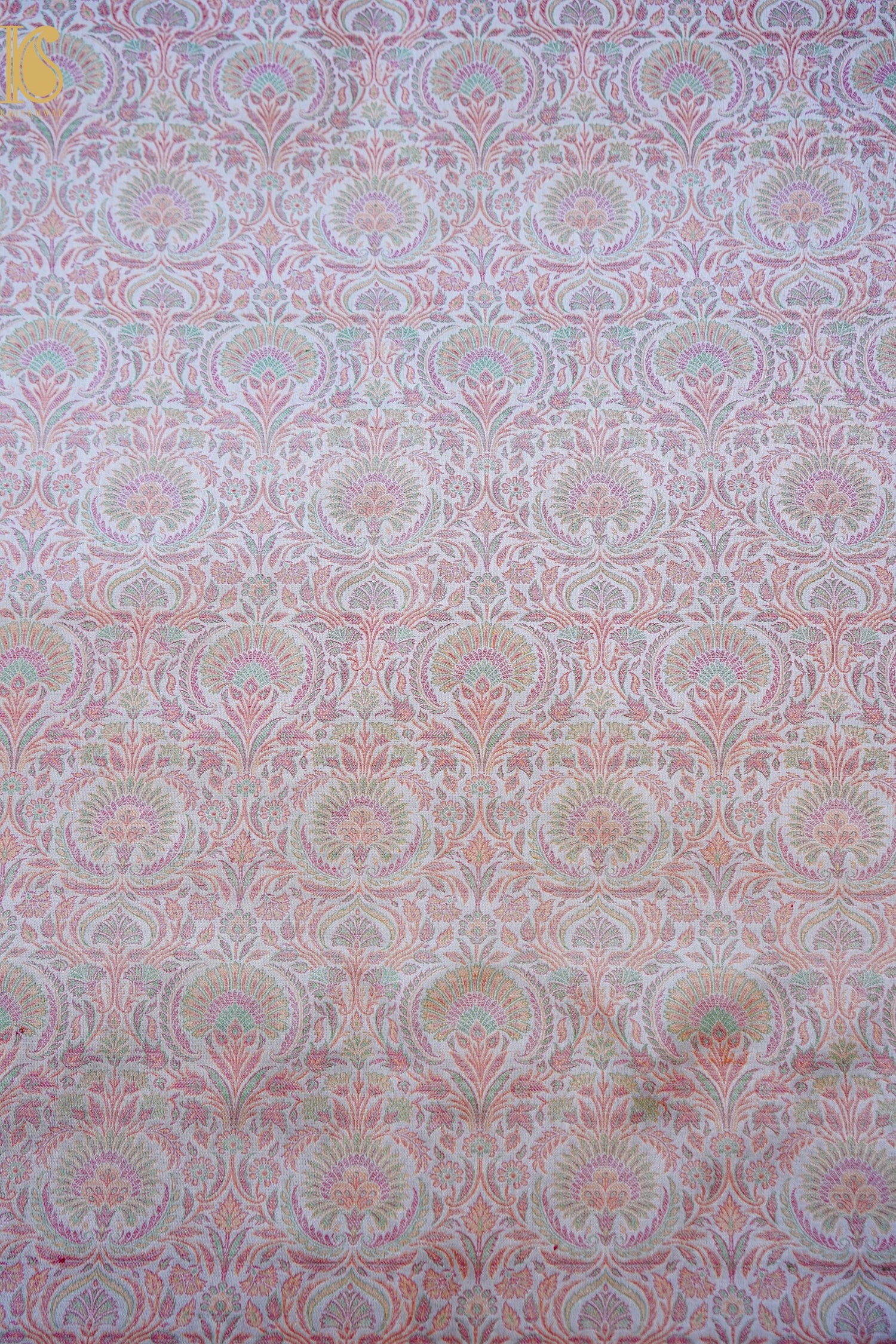 Handloom Banarasi Neelkanthi Tanchoi Silk Fabric