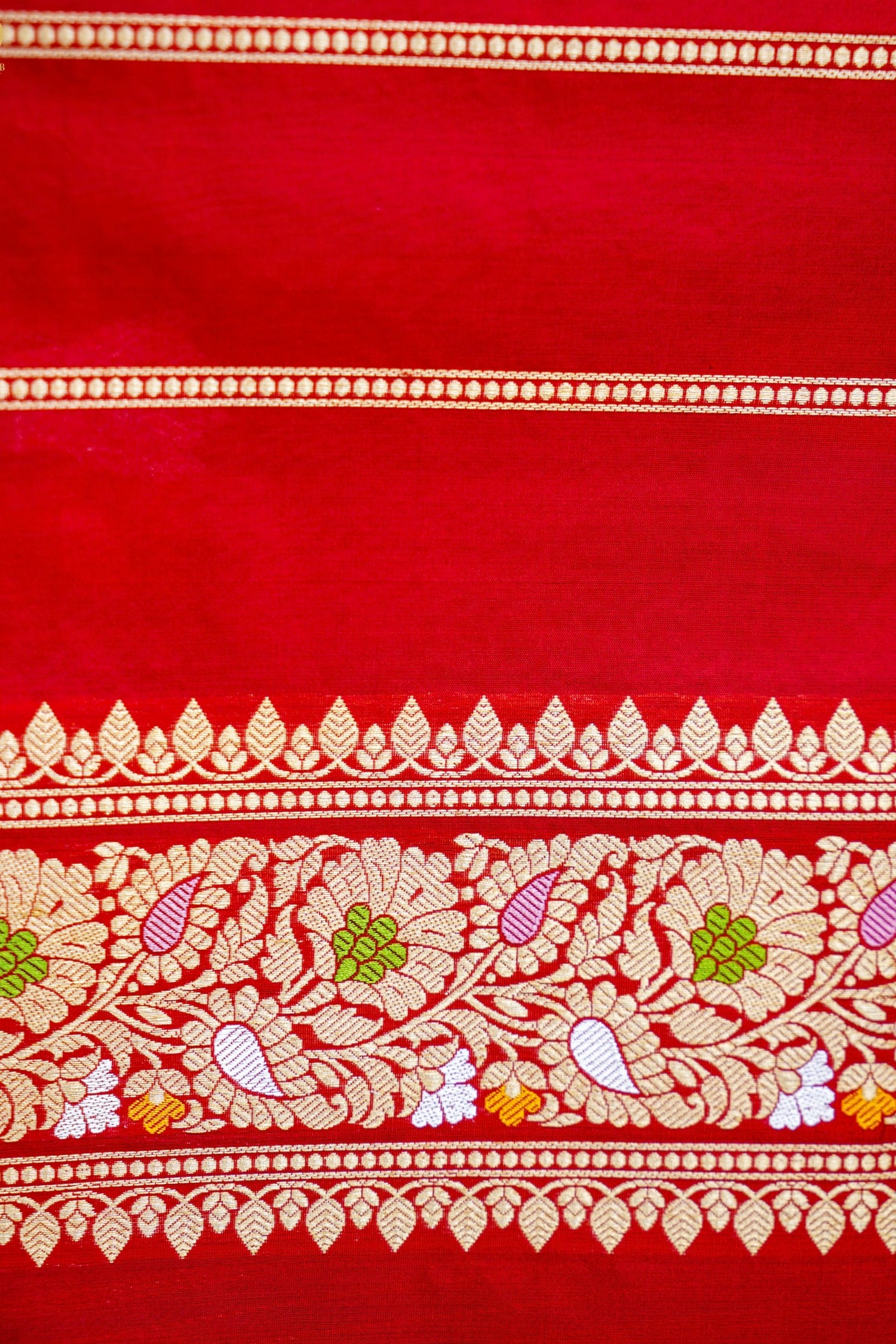 Kora Handloom Banarasi Saree with Meena Border