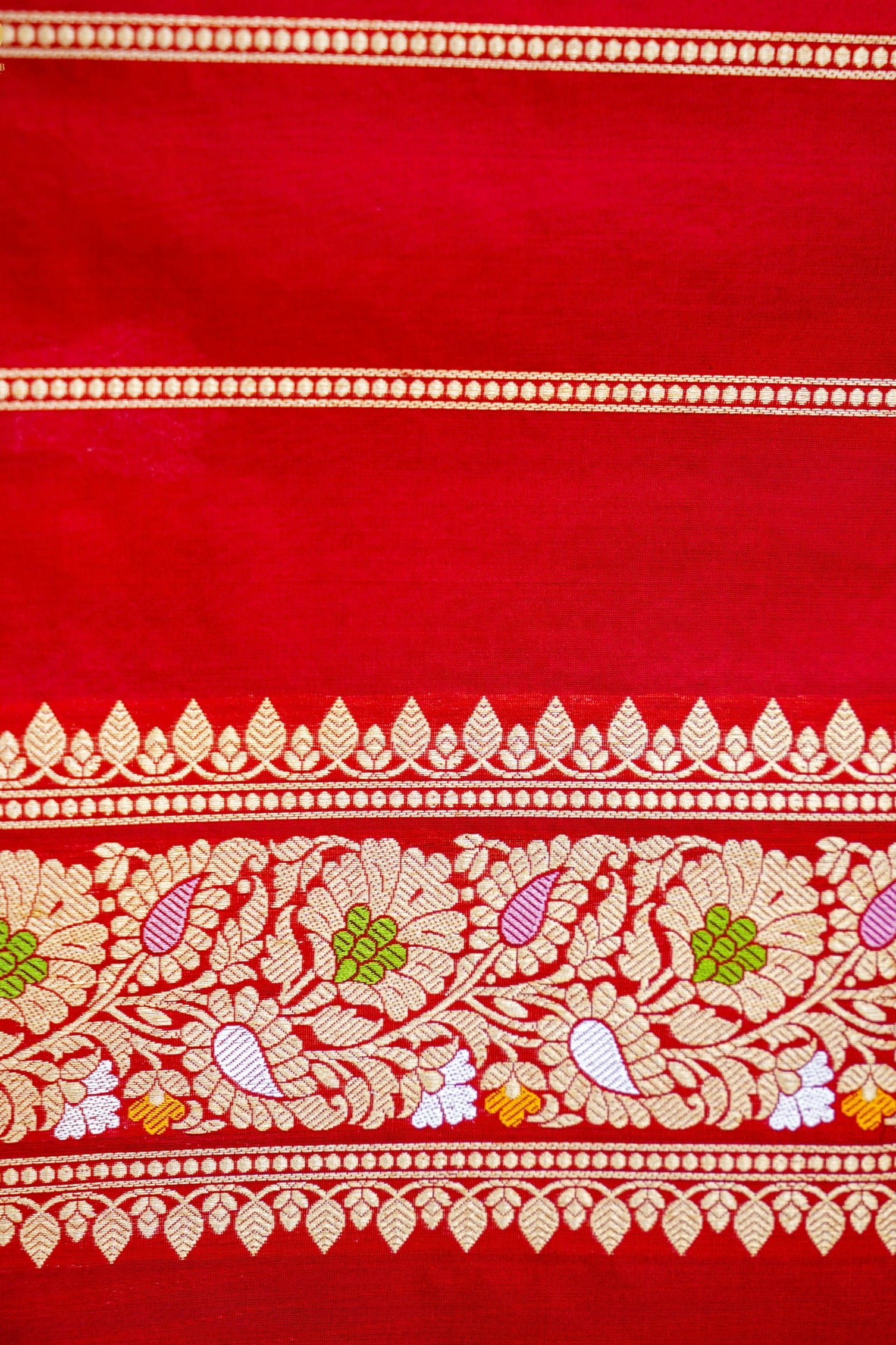Kora Handloom Banarasi Saree with Meena Border