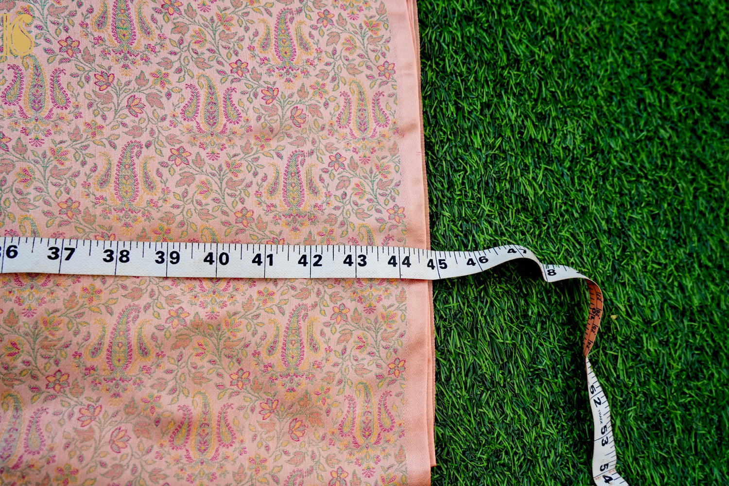 Handloom Banarasi Tanchoi Silk Nawabi Ambi Fabric
