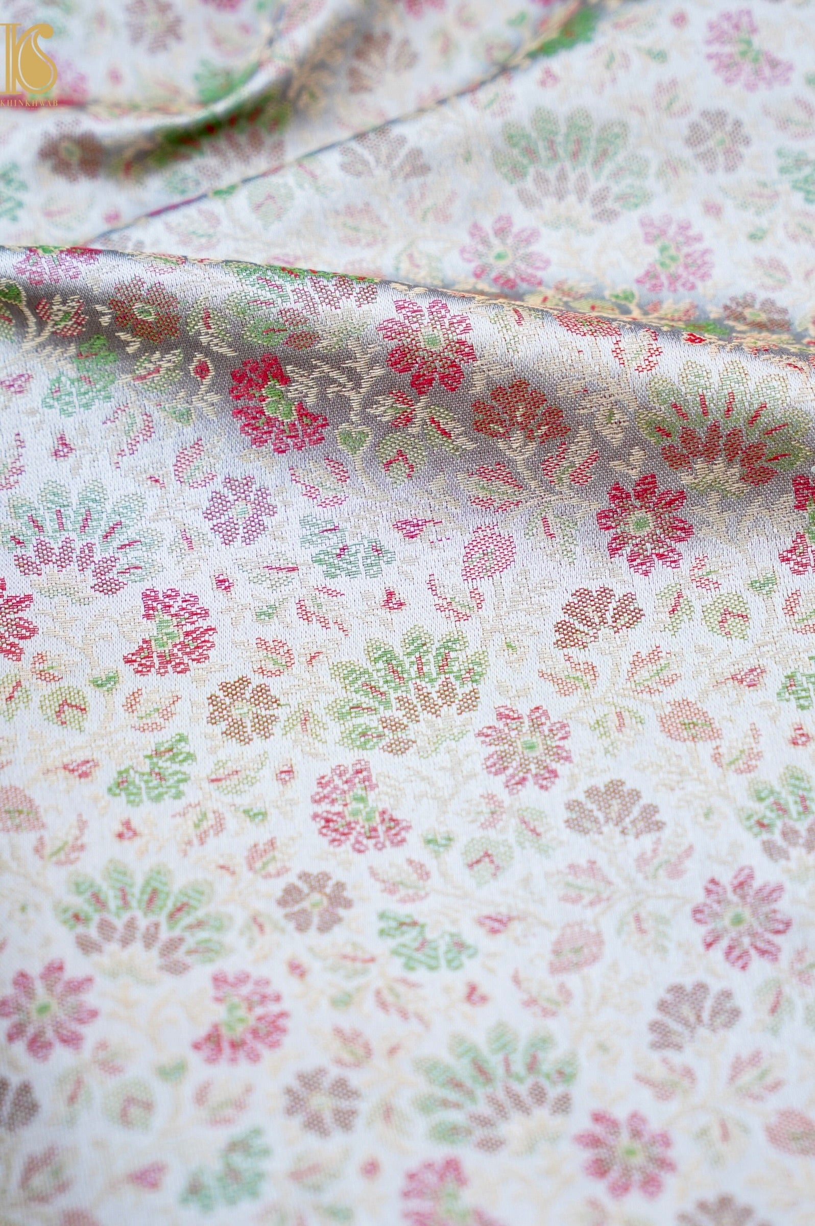 Handloom Banarasi Tanchoi Silk Parizaad Fabric