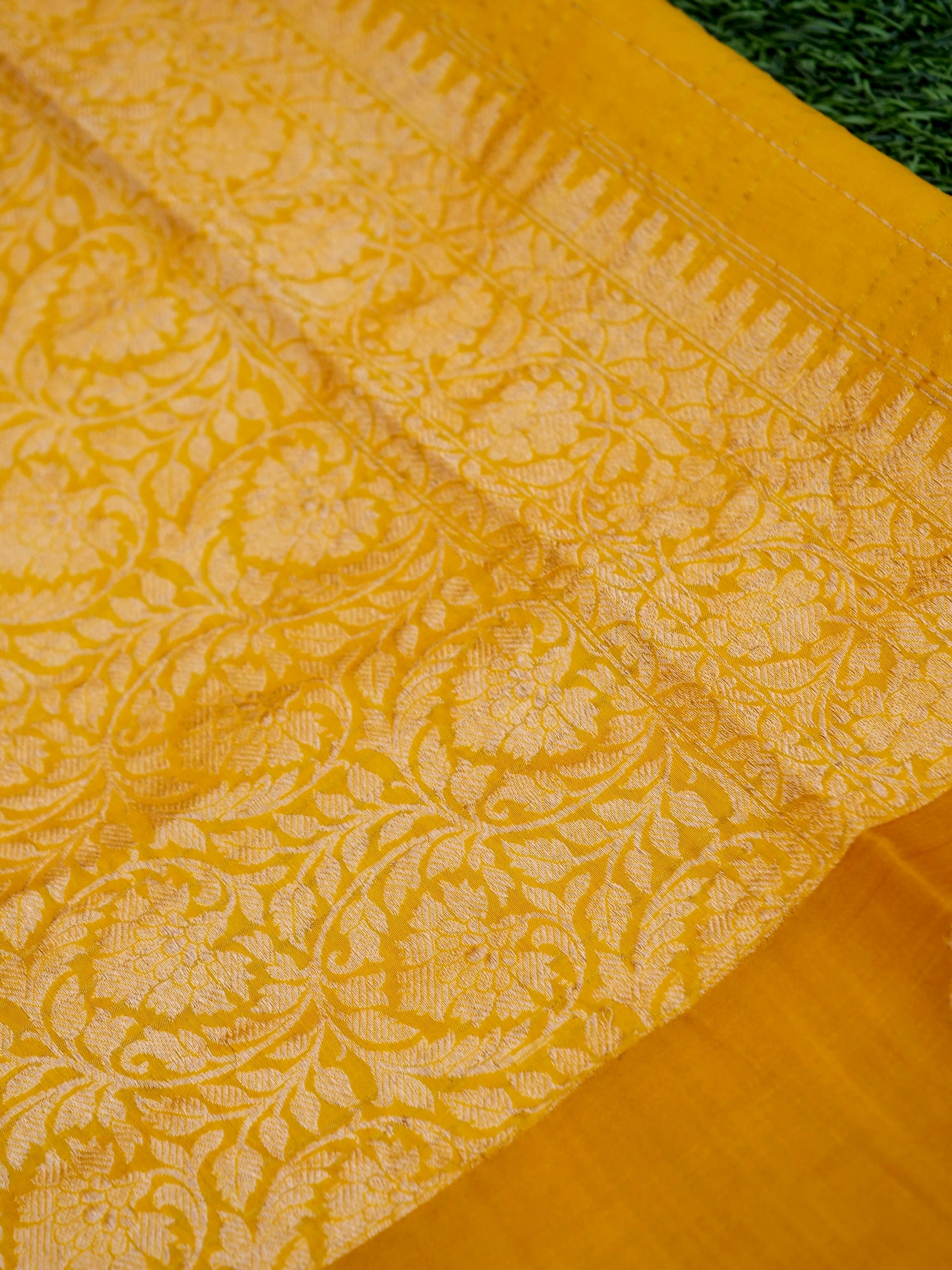 Handloom Banarasi Pure Katan Silk Kadwa Saree in Yellow - Khinkhwab