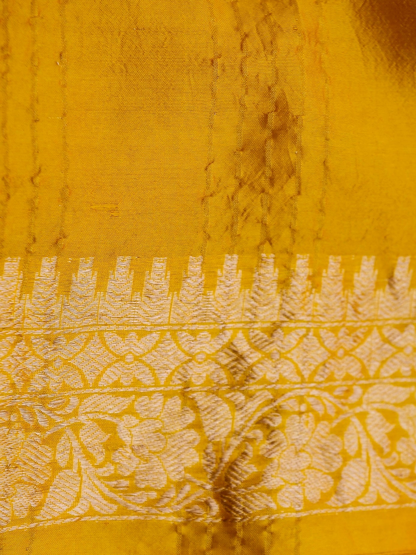 Handloom Banarasi Pure Katan Silk Kadwa Saree in Yellow - Khinkhwab