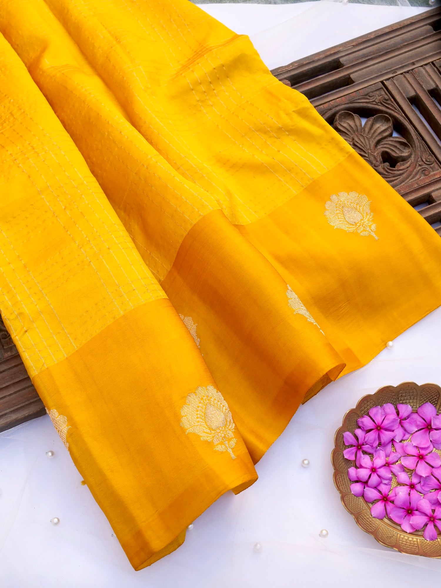 Handloom Banarasi Pure Katan Silk Kadwa Saree in Yellow - Khinkhwab