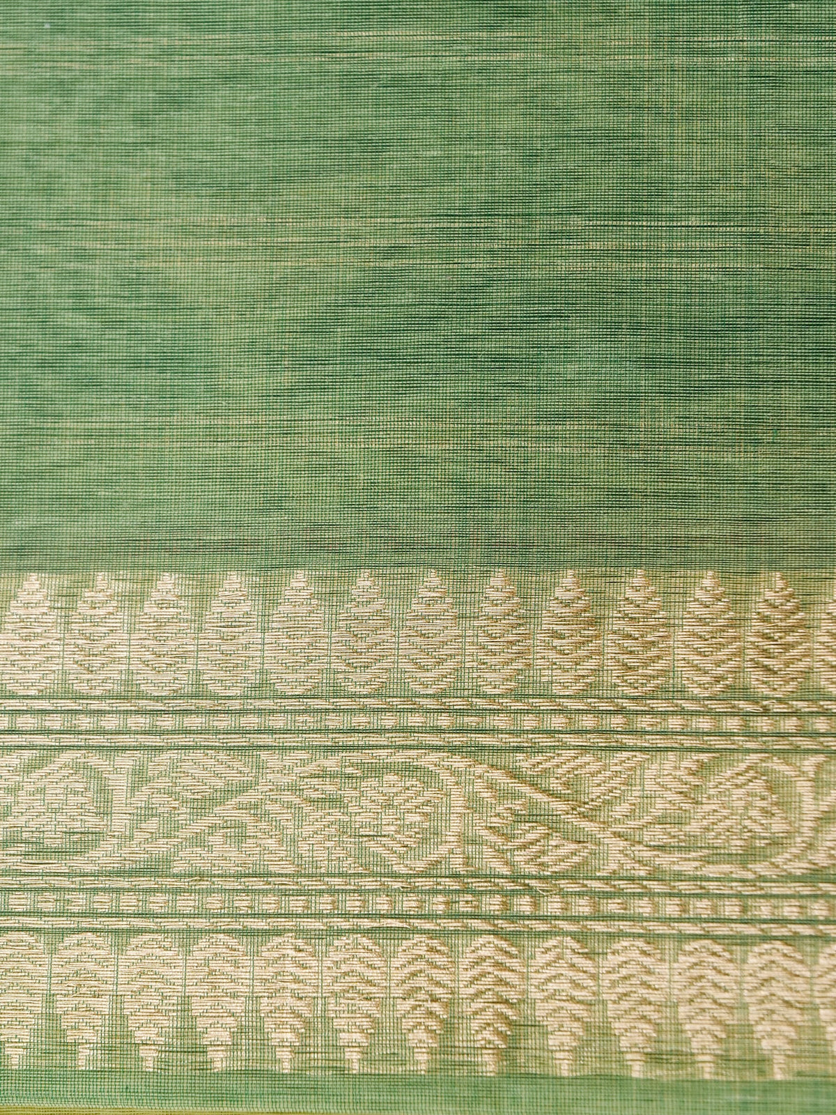 Handwoven Banarasi Kora Cotton Kadwa Booti Saree in Butter Yellow