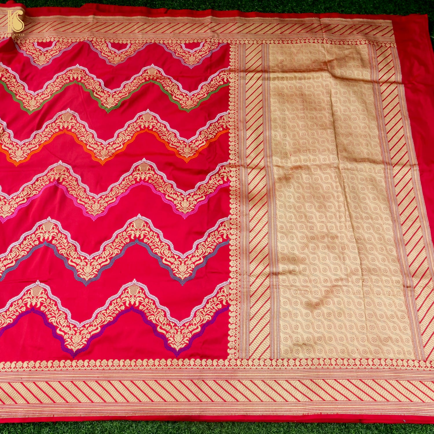 Handwoven Banarasi Silk Kadwa Zig Zag Saree in Red