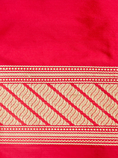 Handwoven Banarasi Silk Kadwa Zig Zag Saree in Red