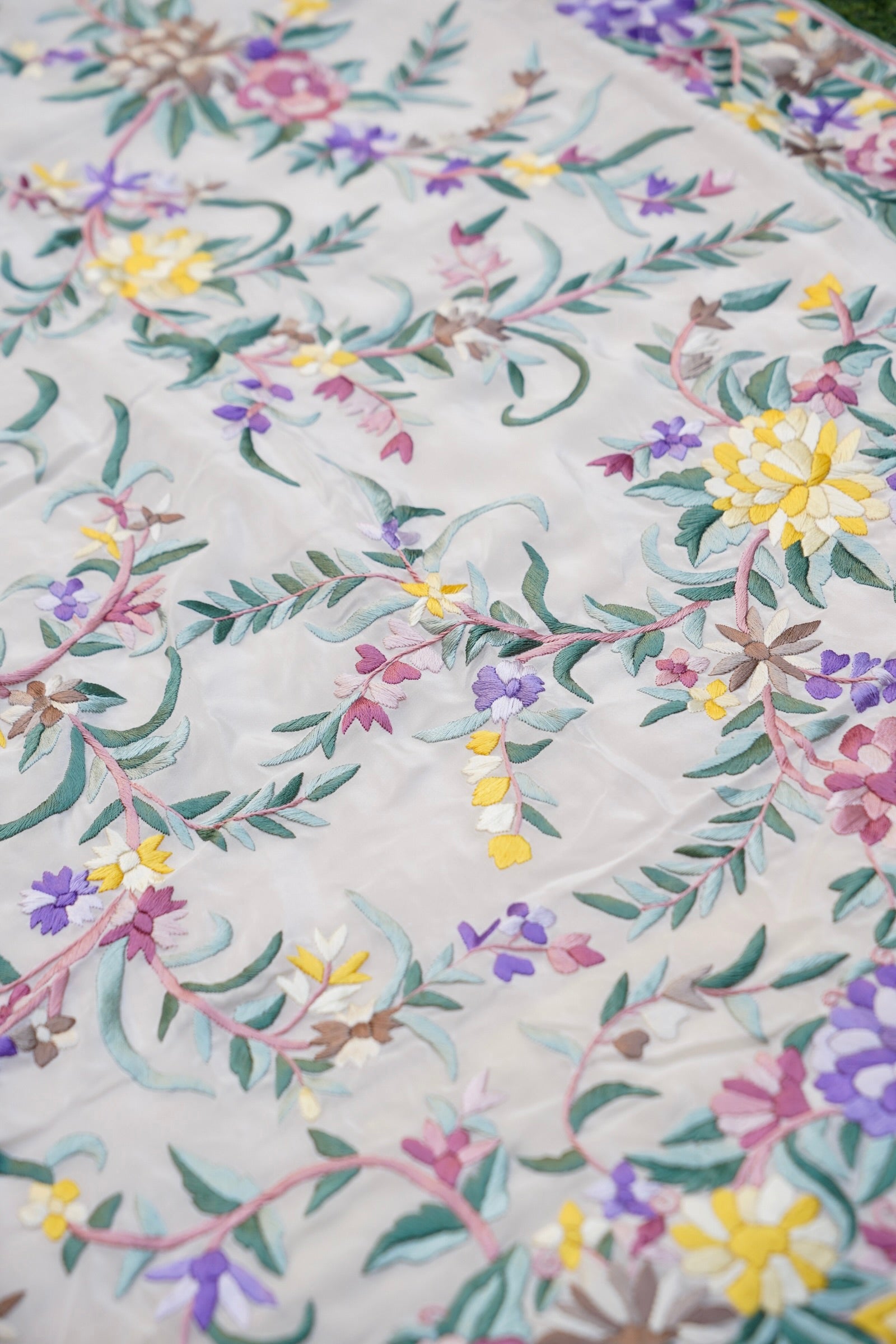 Handcrafted Parsi Gara Pure Crepe Saree in Ivory - Khinkhwab