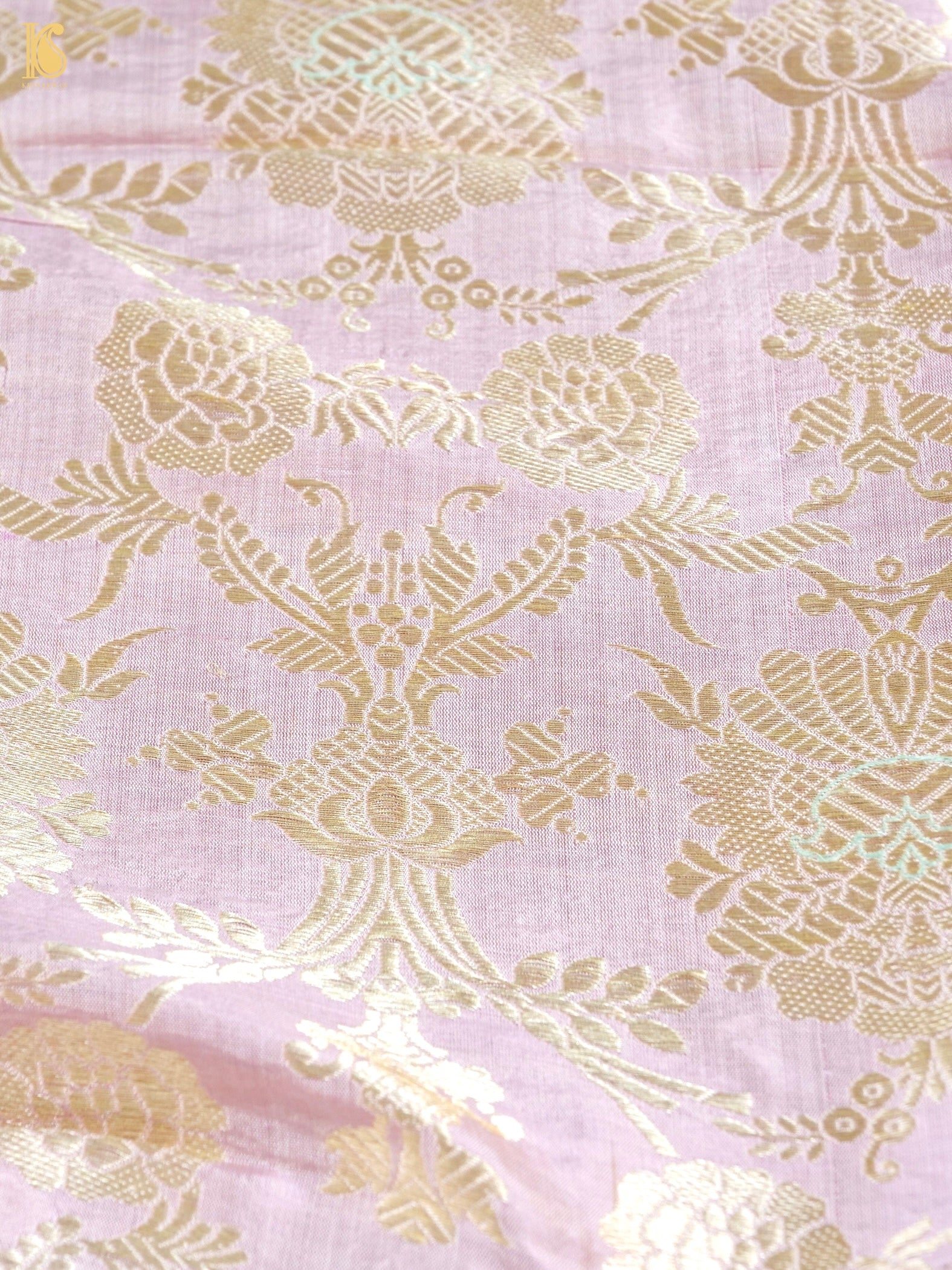 Pure Brocade Banarasi Mehraab Boota Fabric