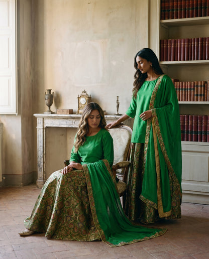 Kinkhab / Kimkhab Aarohi Brocade Banarasi Fabric