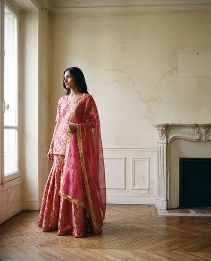 Pinkish Red Banarasi Semi Silk Brocade Fabric
