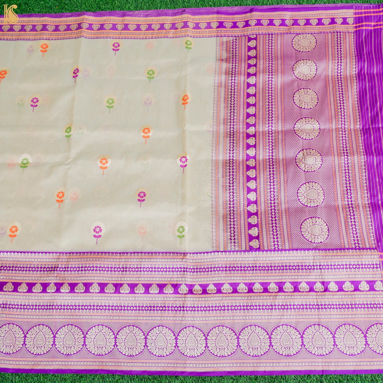Handloom Banarasi Kora by Tissue Kadwa Green White Saree - Khinkhwab