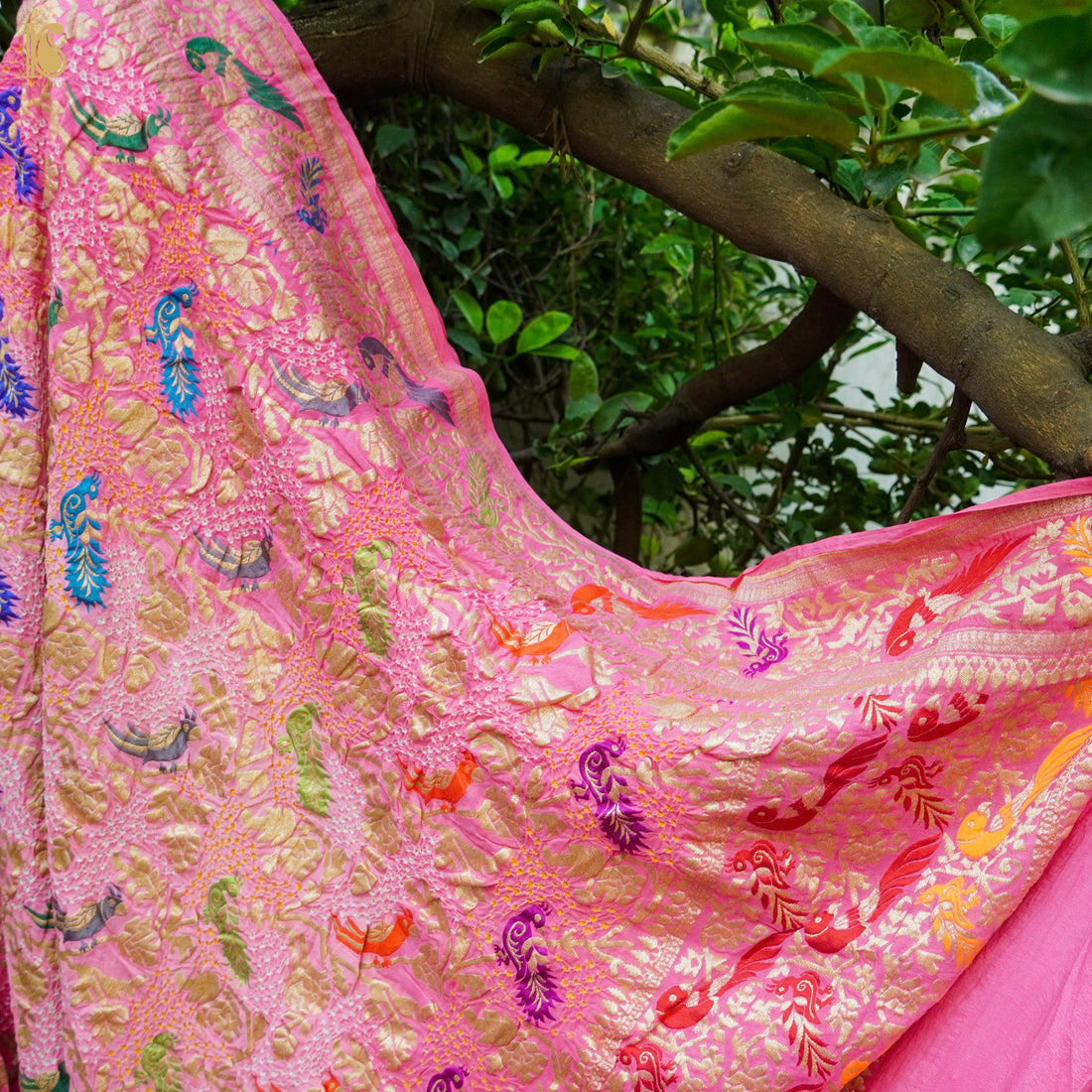 Pink Pure Georgette Handloom Banarasi Birds of Paradise Bandhani Dupatta - Khinkhwab