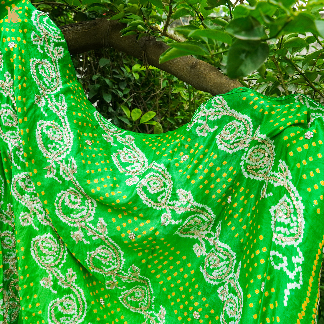 Green Pure Gajji Silk Bandhani Gotta Patti Work Dupatta - Khinkhwab