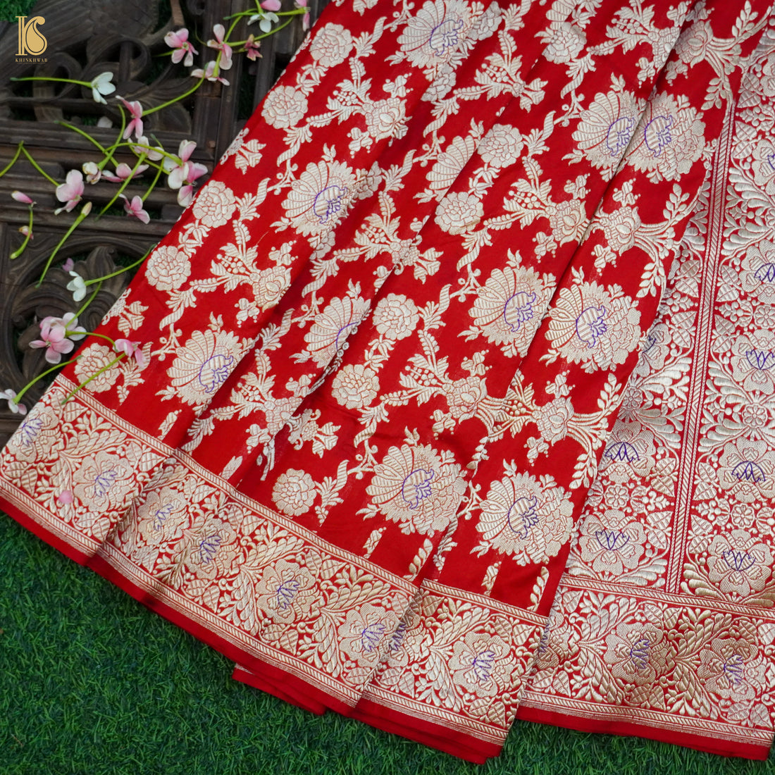 Handwoven Pure Katan Silk Red Banarasi Mughal Boota Saree - Khinkhwab