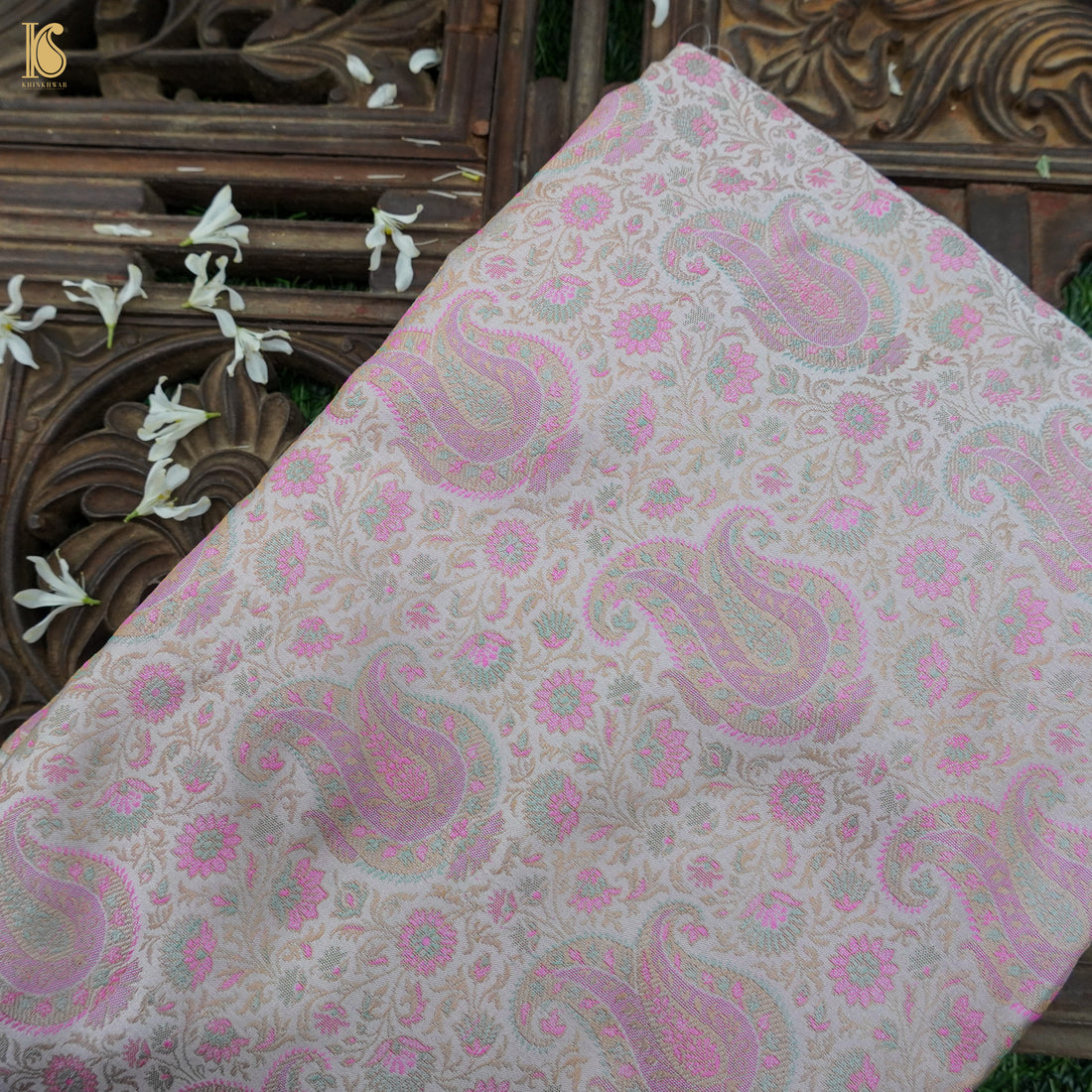 Pure Banarasi Silk Handwoven Tanchui Fabric - Khinkhwab