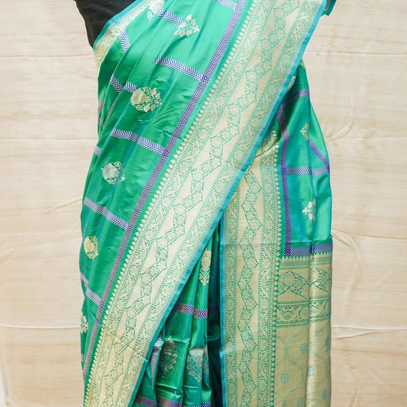 Caribbean Green Katan Silk Handloom Banarasi Kadwa Jangla Saree - Khinkhwab