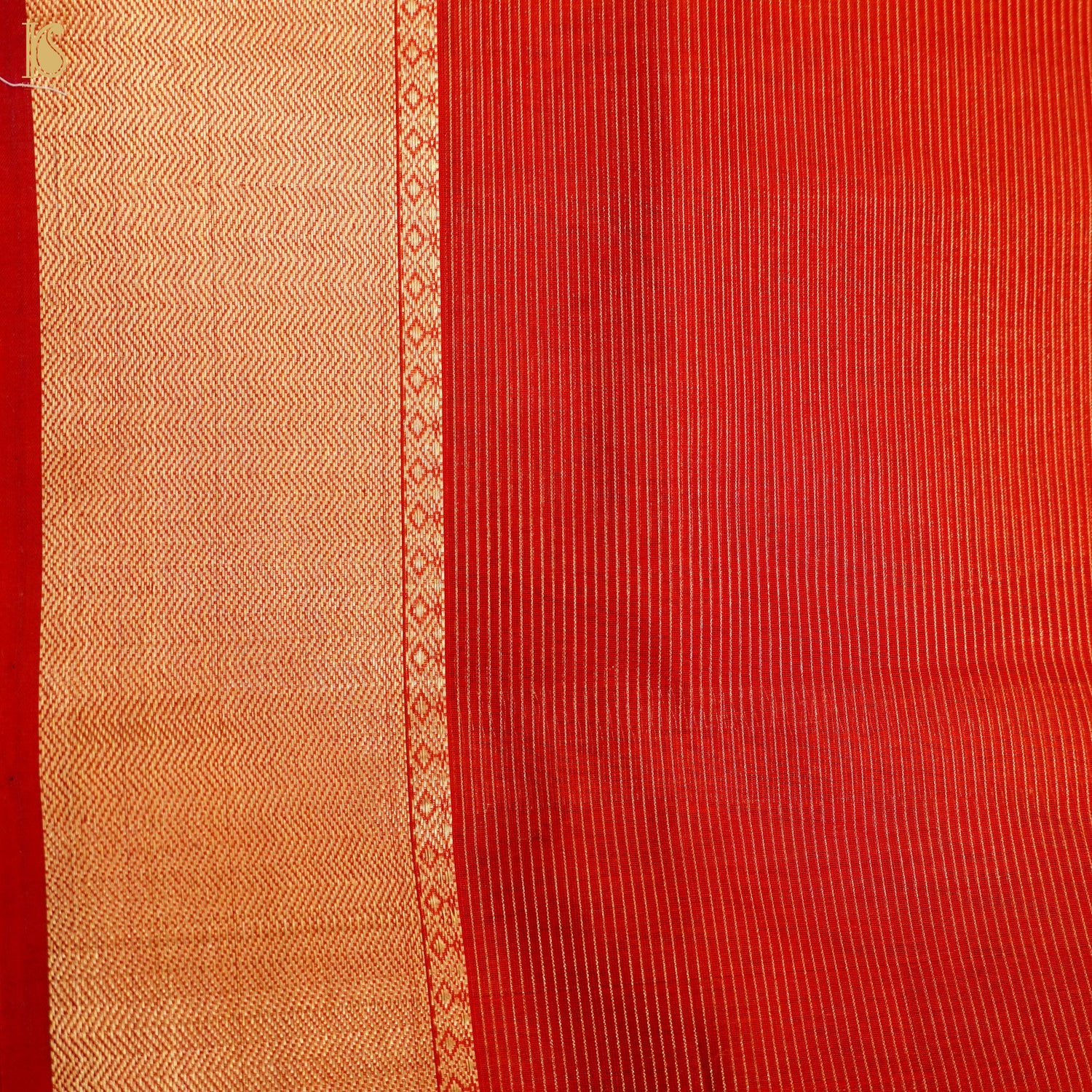 Orange Handwoven Pure Cotton Silk Maheshwari Saree - Khinkhwab