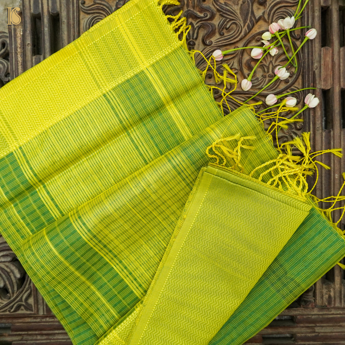Celery Green Handwoven Pure Cotton Silk Maheshwari Saree - Khinkhwab