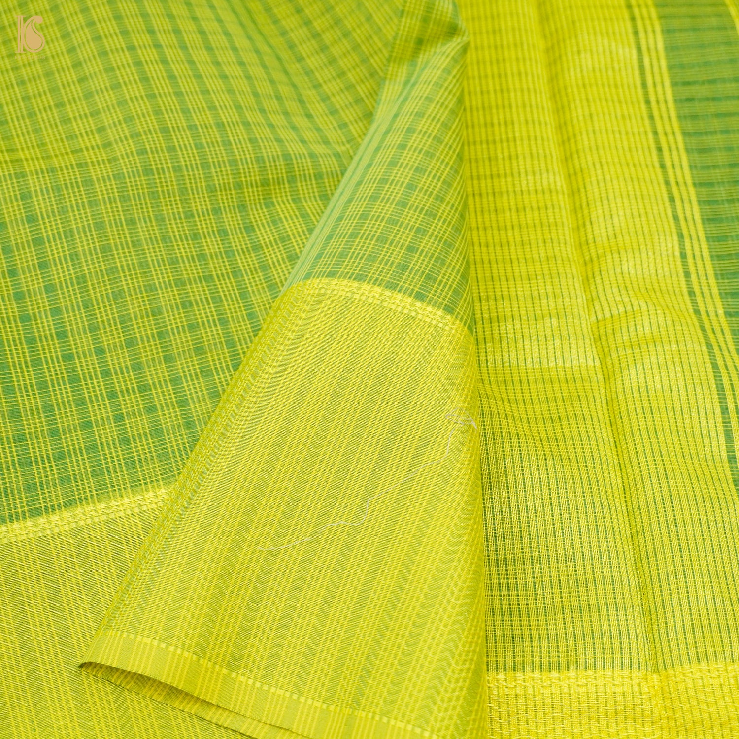 Celery Green Handwoven Pure Cotton Silk Maheshwari Saree - Khinkhwab
