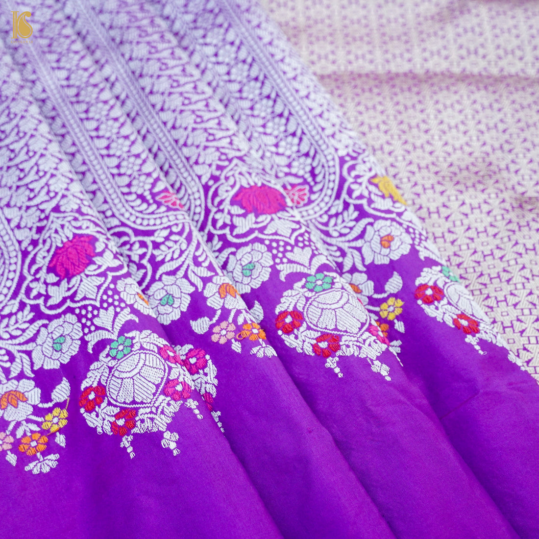 Violet Handloom Banarasi Pure Katan Silk Kadwa Saree - Khinkhwab