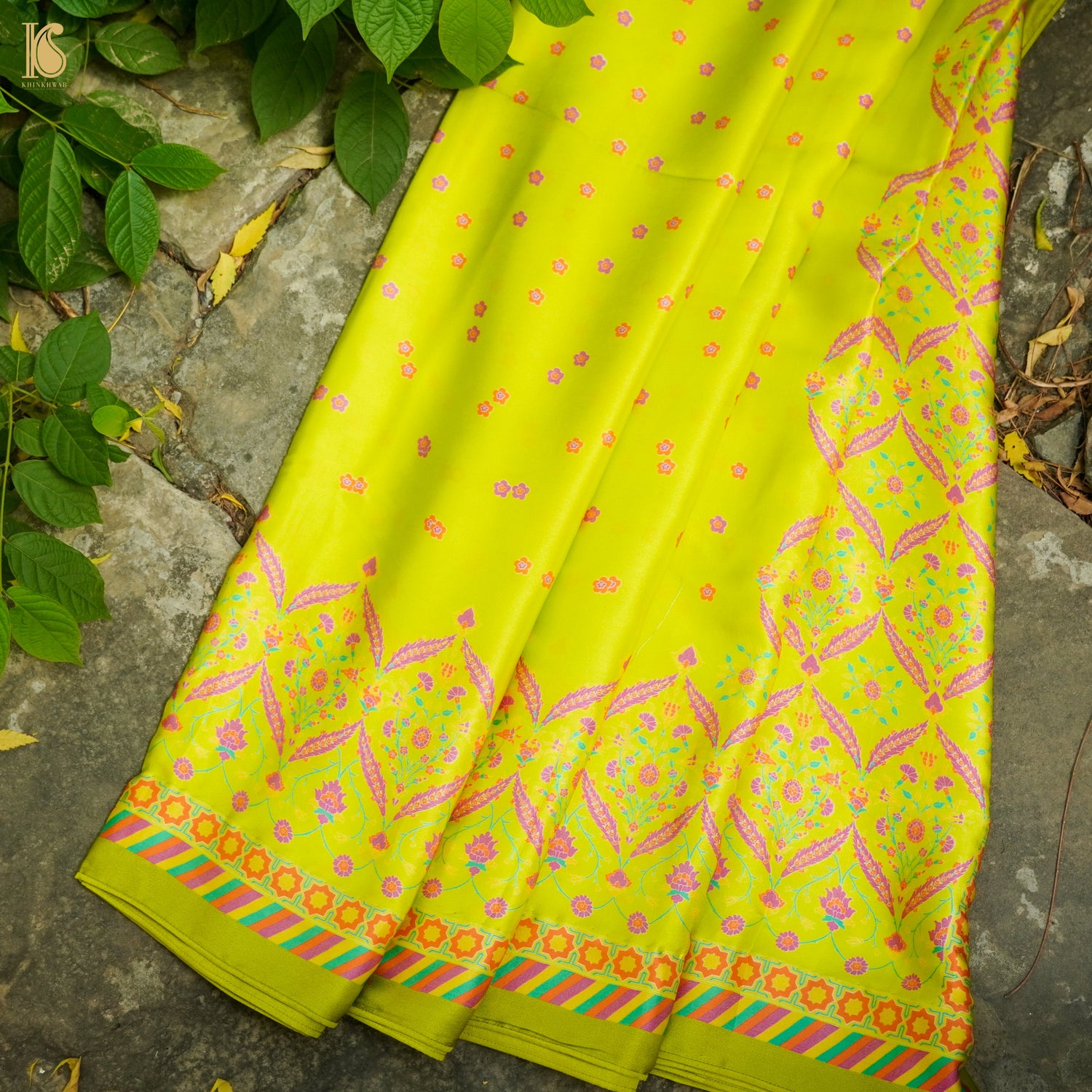 NERGİS - Bird Flower Green Pure Sateen Silk Print Saree - Khinkhwab