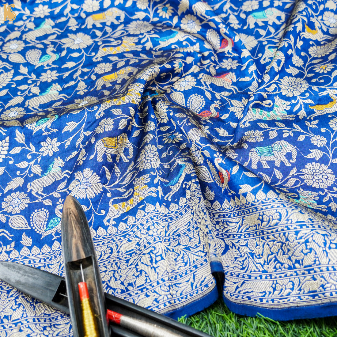 Handwoven Royal Blue Pure Katan Silk Banarasi Shikargah Fabric - Khinkhwab