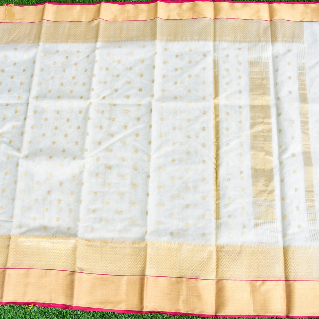 White Pure Katan Silk Handwoven Chanderi Dollar Boota Saree - Khinkhwab