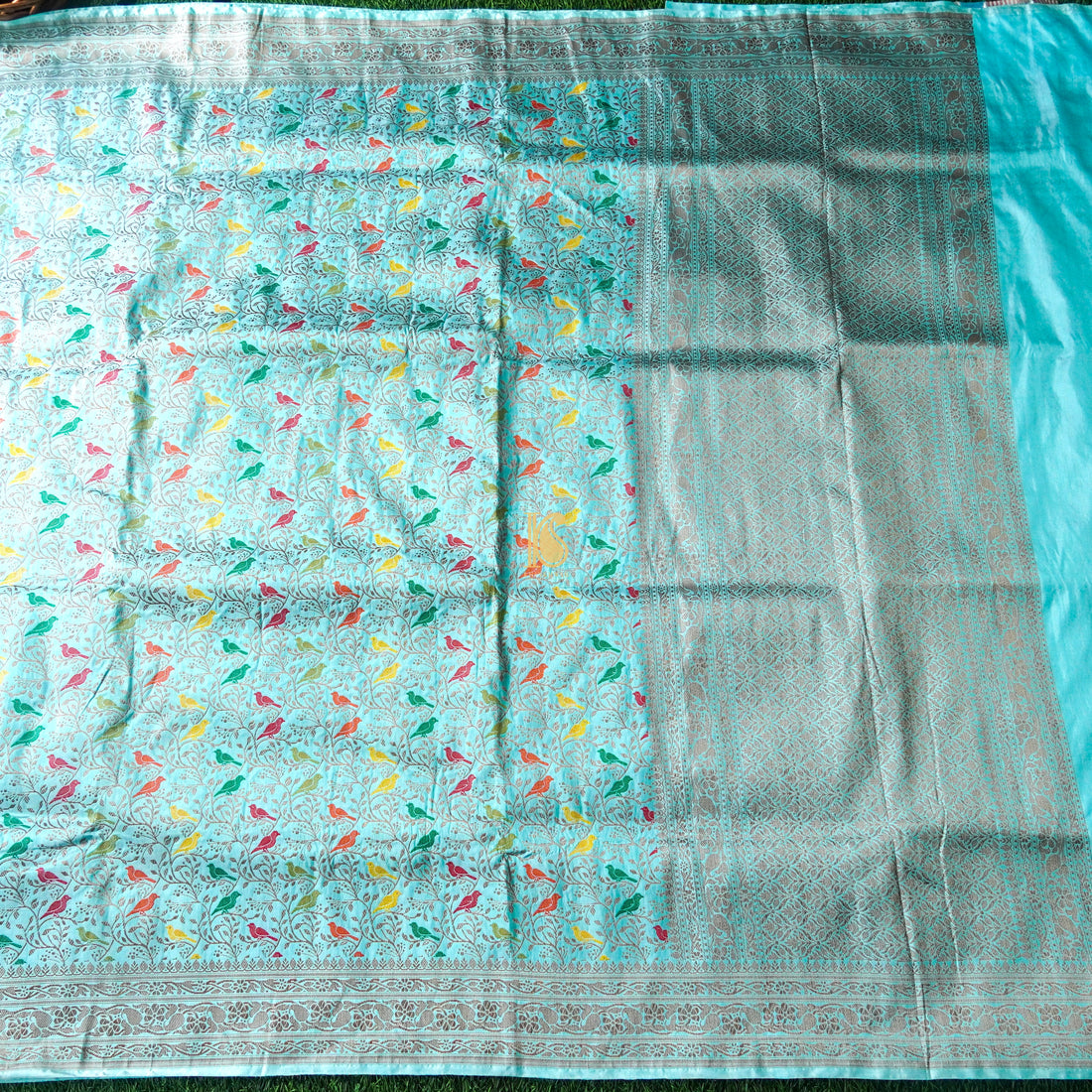 Handloom Katan Silk Morning Glory Blue Banarasi Chidiya Saree - Khinkhwab