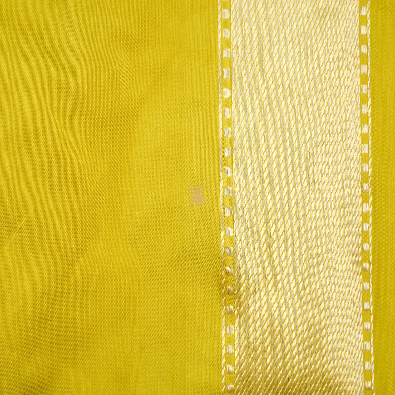 Handloom Banarasi Katan Silk Yellow Shikargah Saree - Khinkhwab