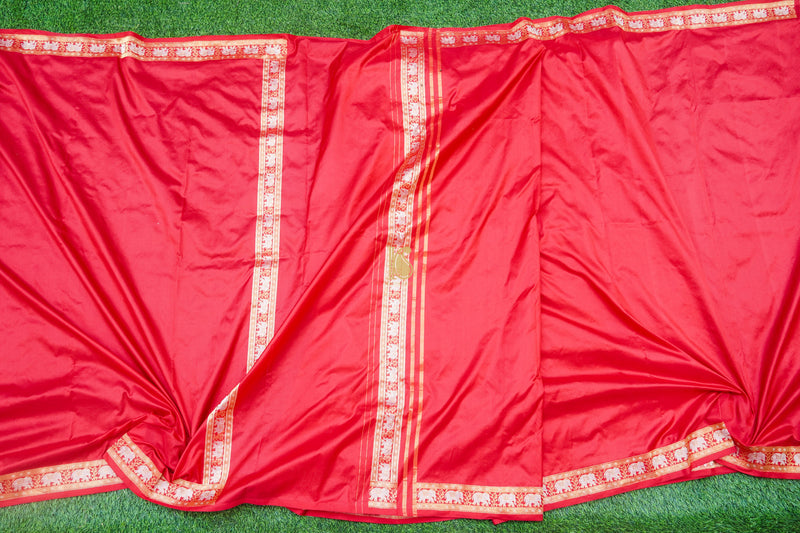 Amaranth Red Pure Katan Silk Handwoven Banarasi Men's Dhoti & Dupatta - Khinkhwab