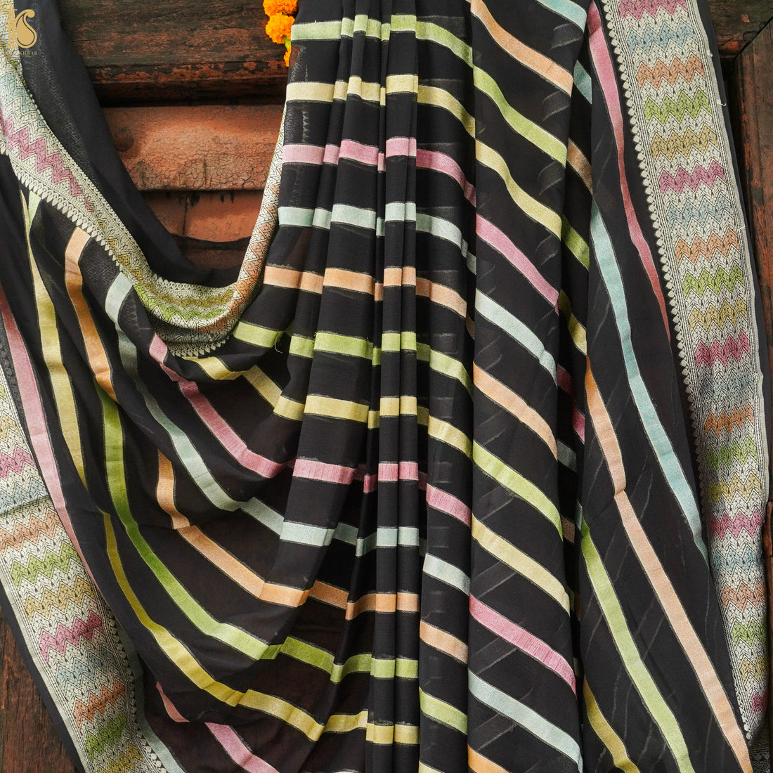 Black Pure Georgette Handloom Banarasi Stripes Dupatta - Khinkhwab