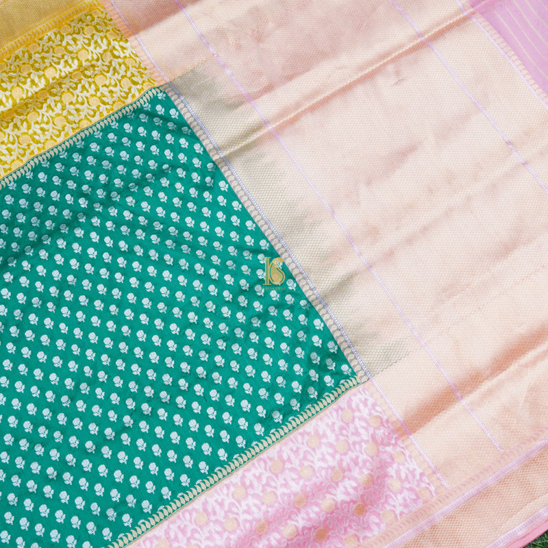 Green Pure Katan Silk Handloom Banarasi Saree with Kora Border - Khinkhwab