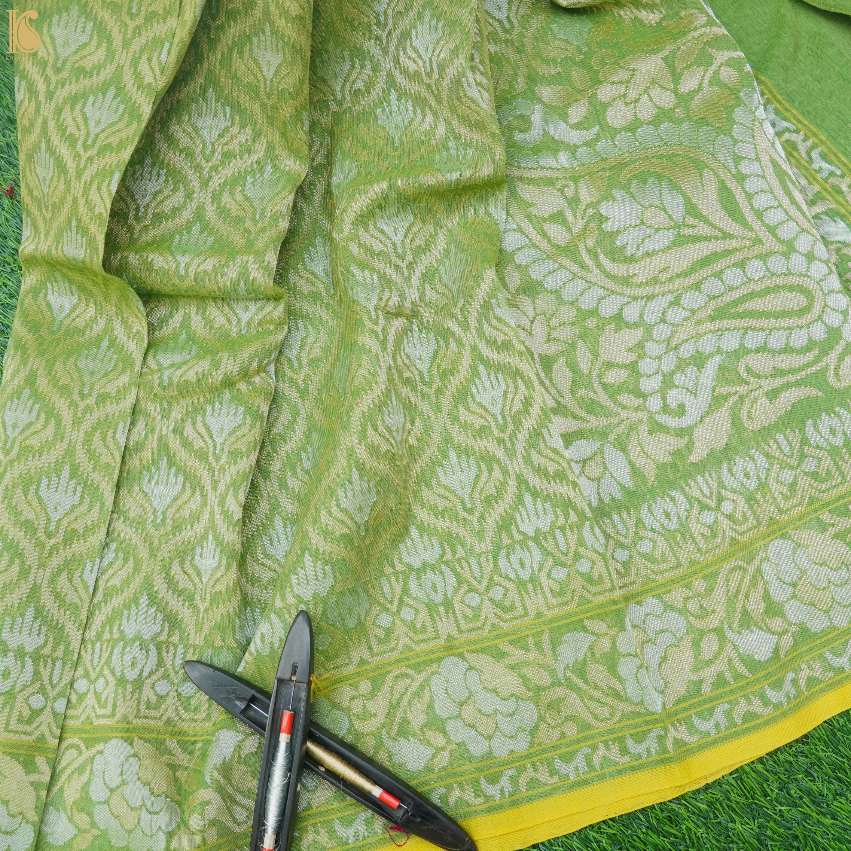 Pure Cotton Real Silver Zari Handloom Green Banarasi Saree - Khinkhwab