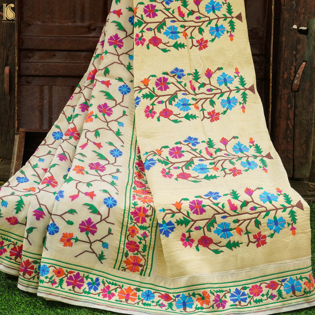 White Pure Moonga Silk Handloom Banarasi Saree - Khinkhwab