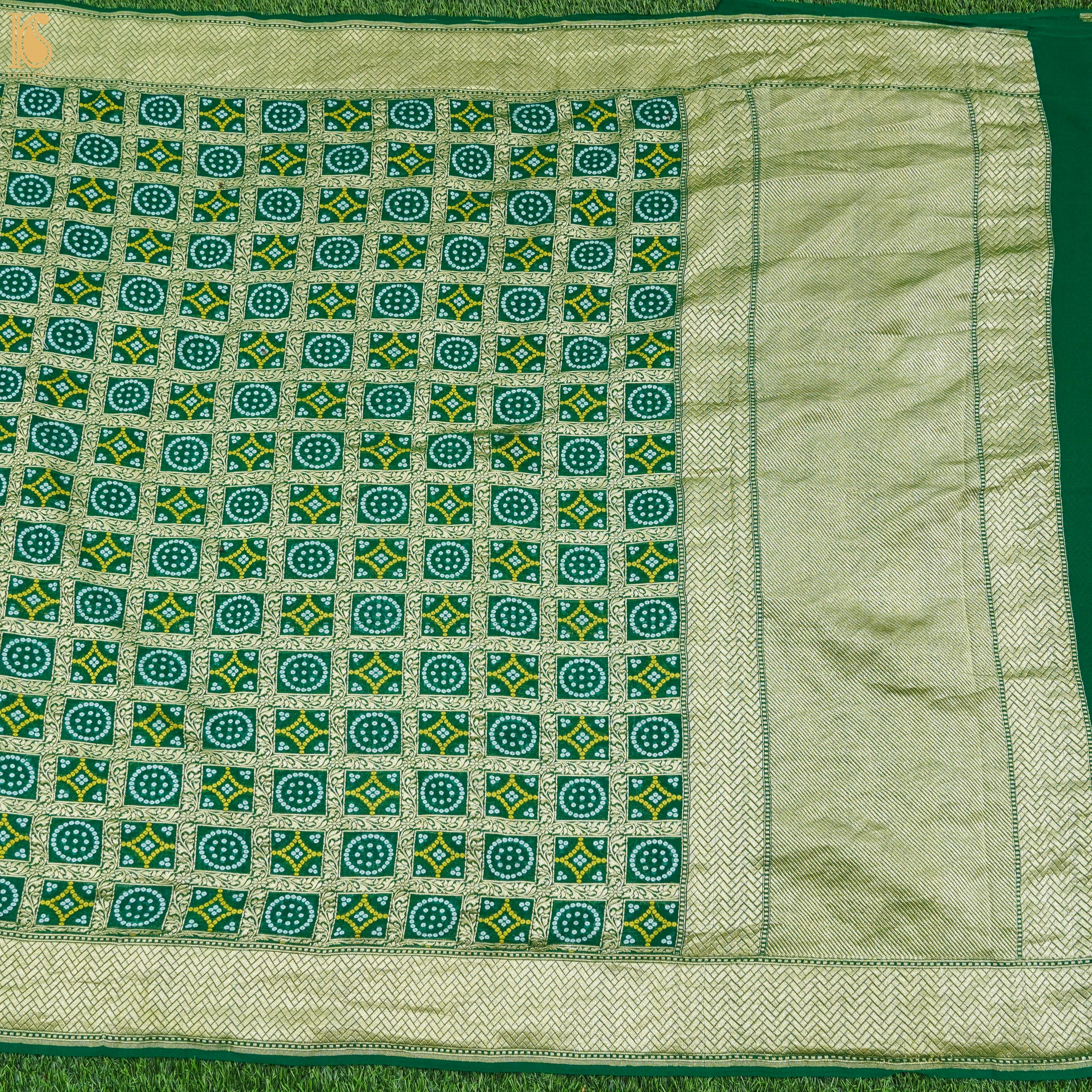 Green Pure Georgette Handwoven Gharchola Banarasi Saree - Khinkhwab