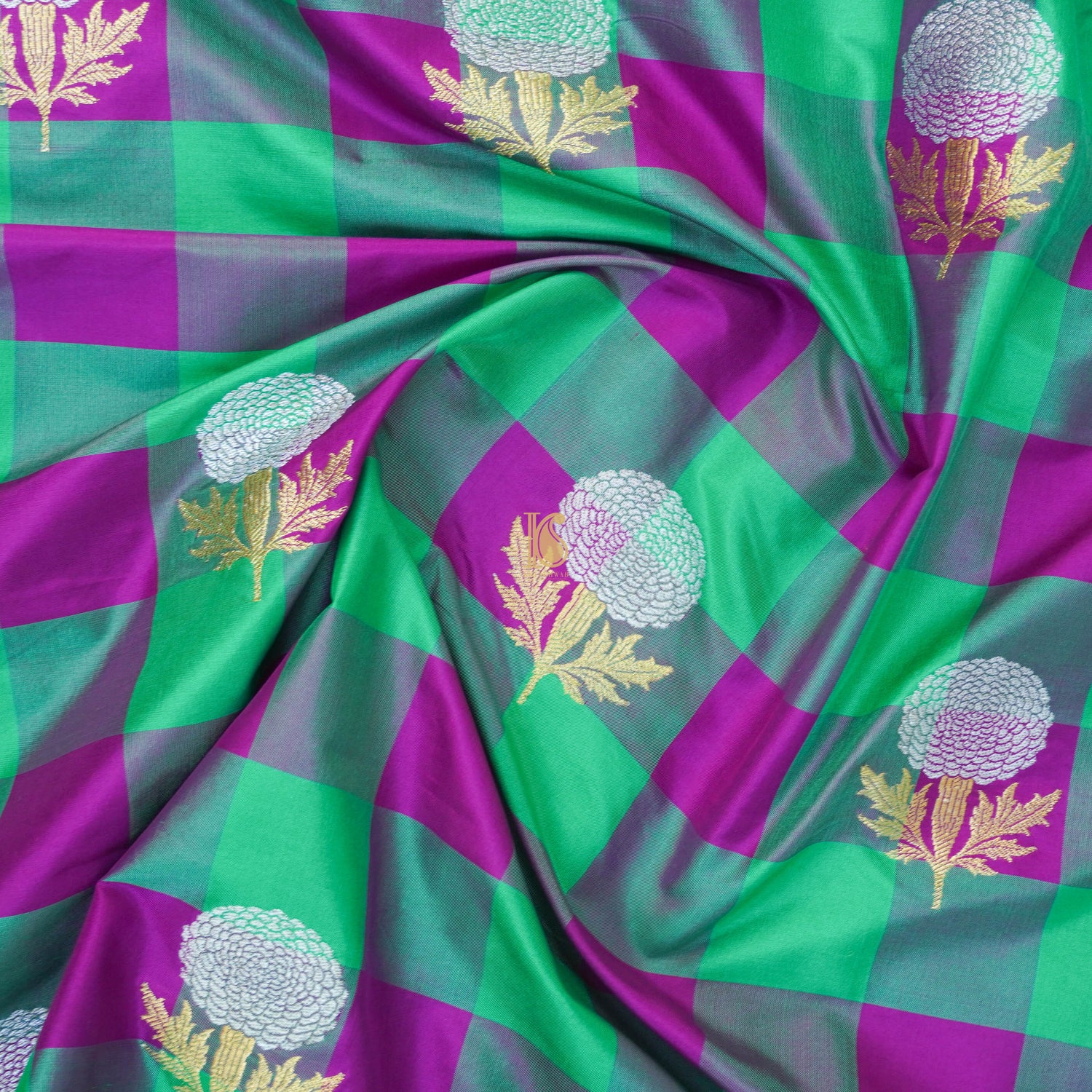Handwoven Pure Katan Silk Banarasi Check Fabric - Khinkhwab