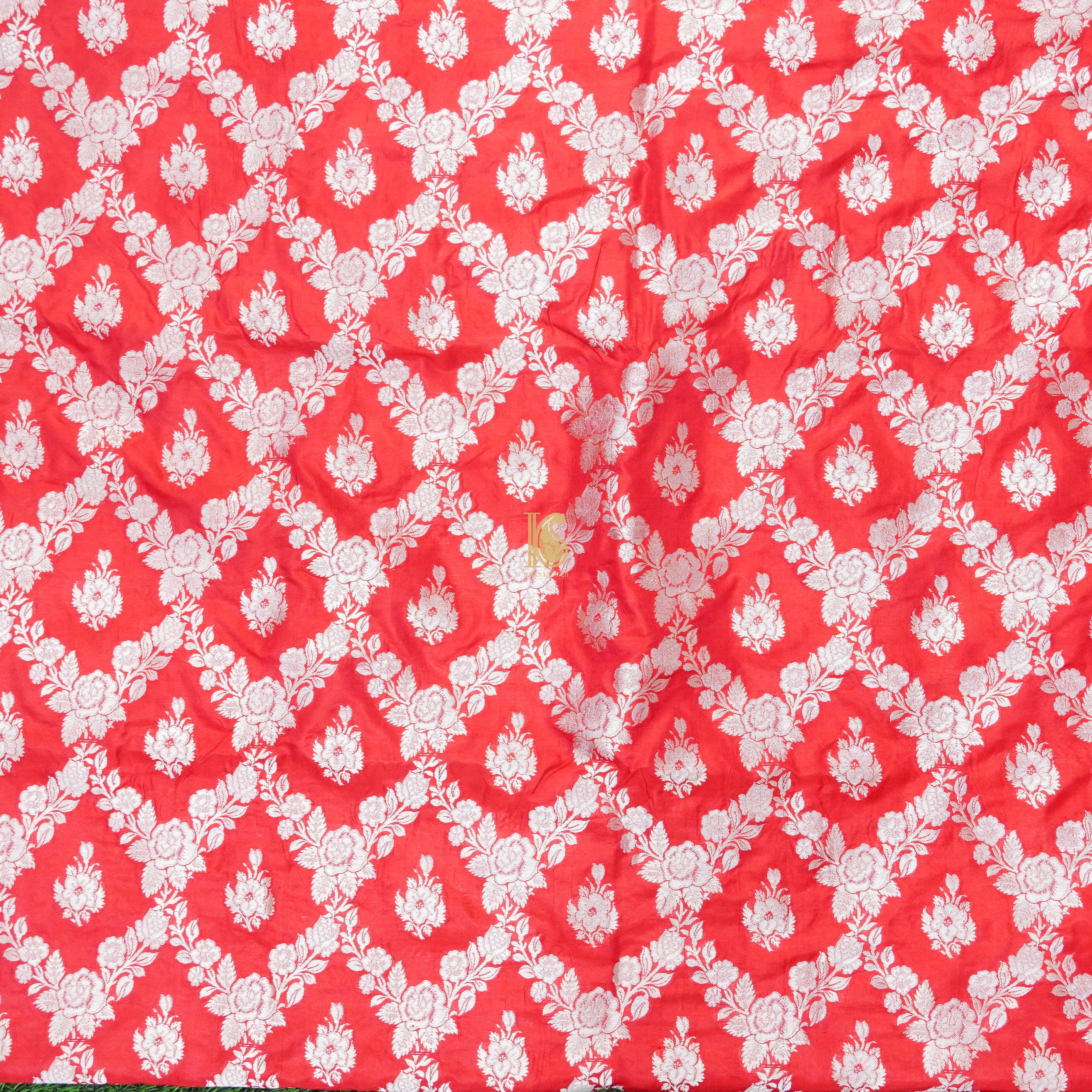 Red Pure Katan Silk Handwoven Banarasi Kurta Fabric - Khinkhwab