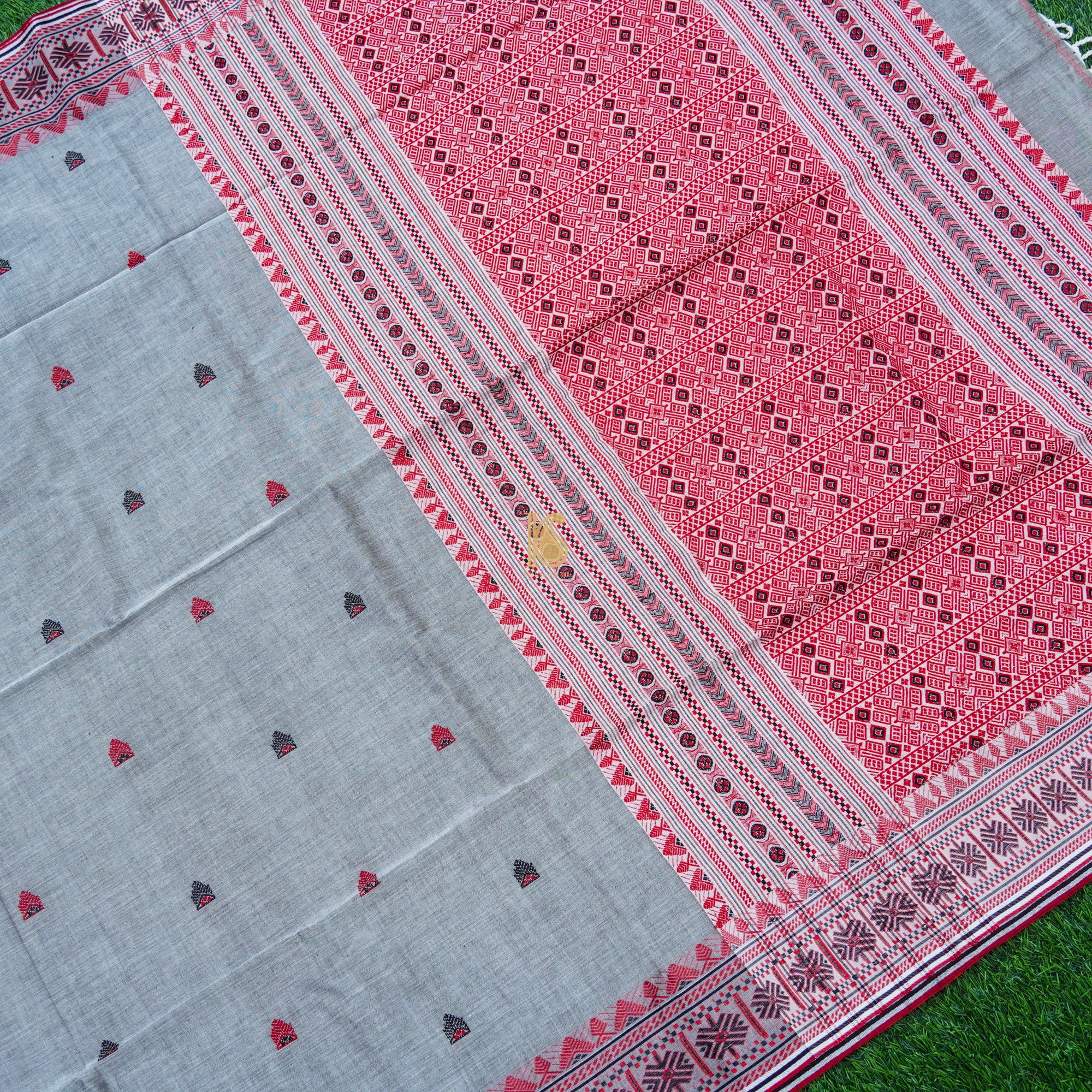 Spindle Grey Mercerized Cotton Handloom Assam Saree - Khinkhwab