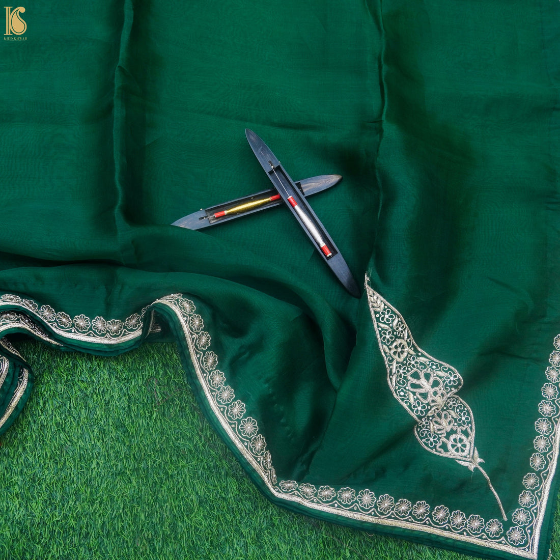 Handwoven Cyprus Green Pure Organza Embroidery Saree - Khinkhwab