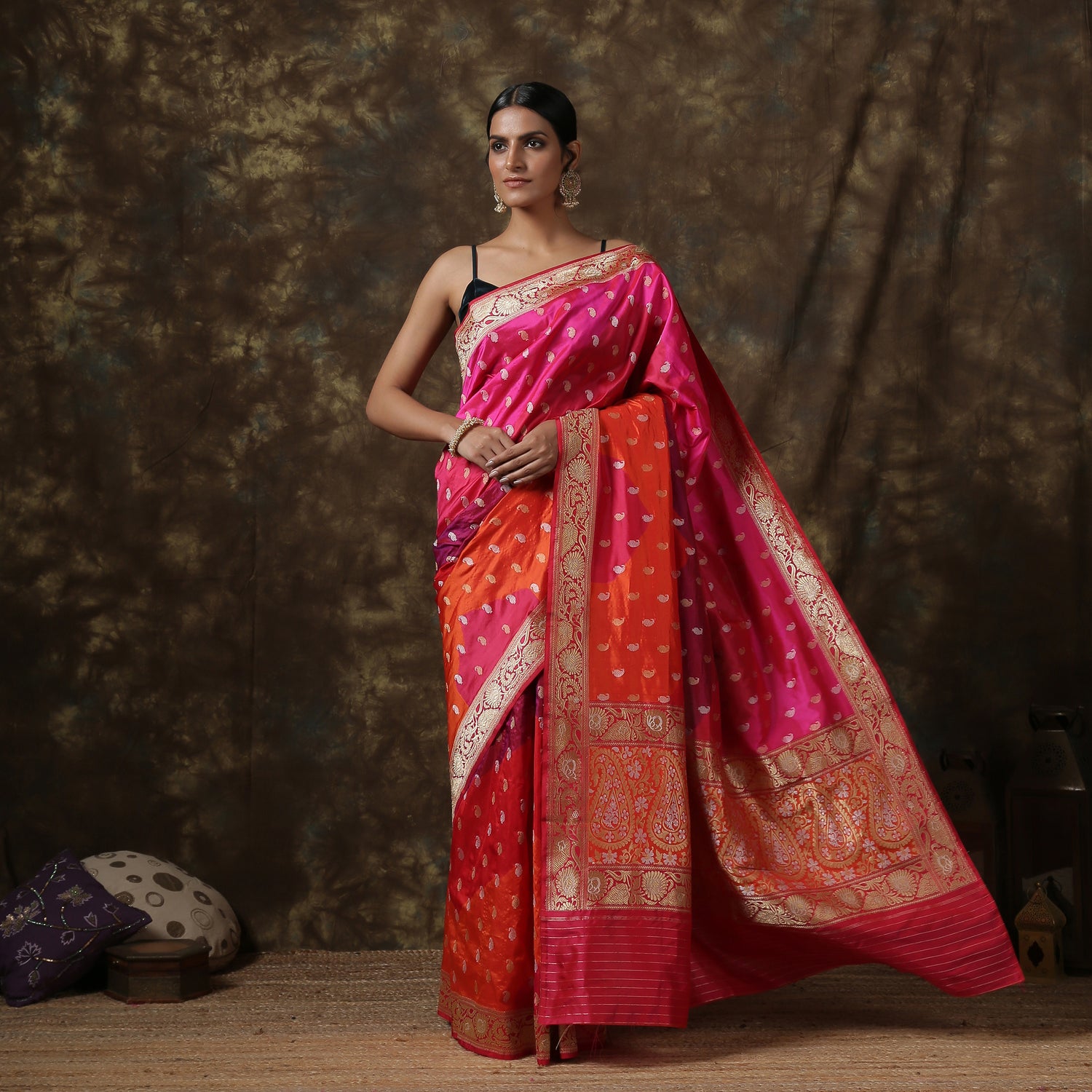 Pink Handwoven Pure Katan Silk Kadwa Banarasi Rangkat Saree - Khinkhwab