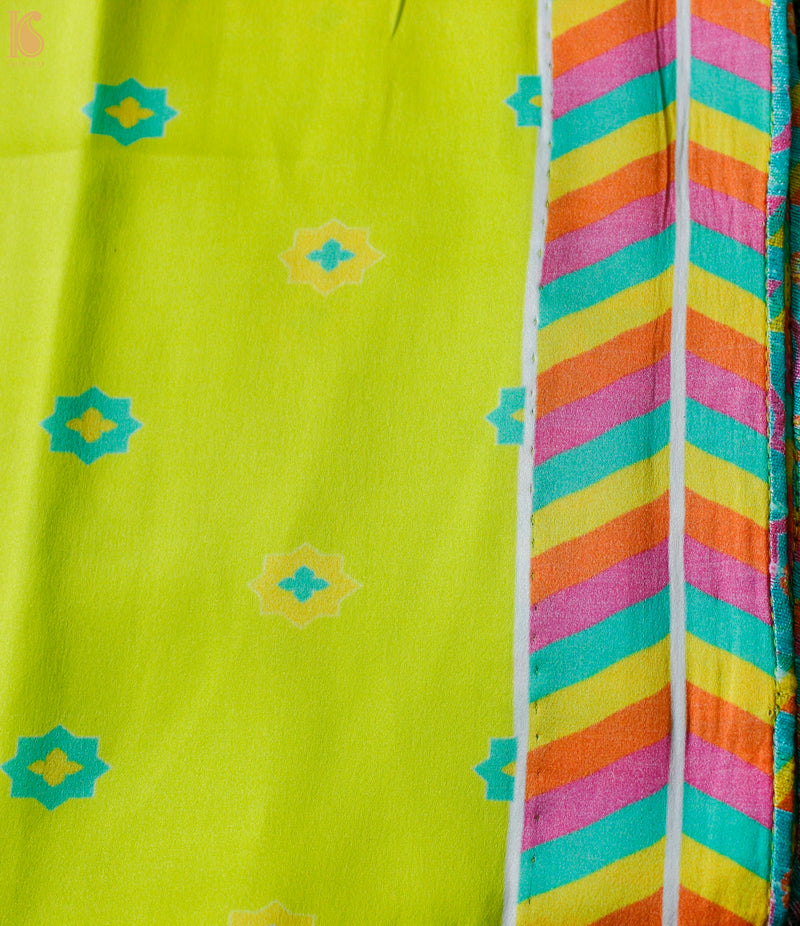 NİLÜFER - La Rioja Green Pure Sateen Silk Print Saree - Khinkhwab