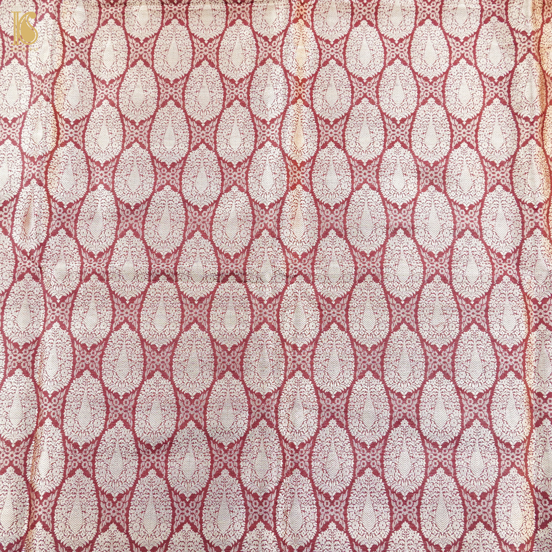 Handloom Night Shadz Red Pure Brocade Banarasi Fabric - Khinkhwab