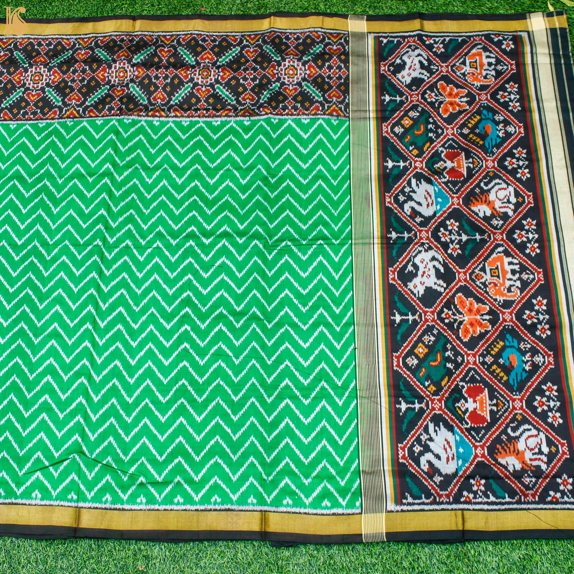 Green Pure Silk Handloom Single Ikkat Semi Patan Patola Saree - Khinkhwab