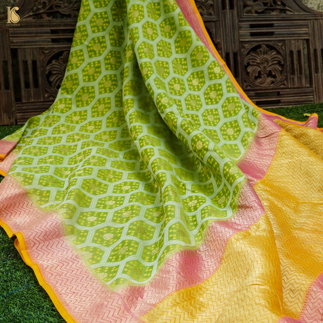 Lima Green Pure Georgette Banarasi Honeycomb Saree - Khinkhwab