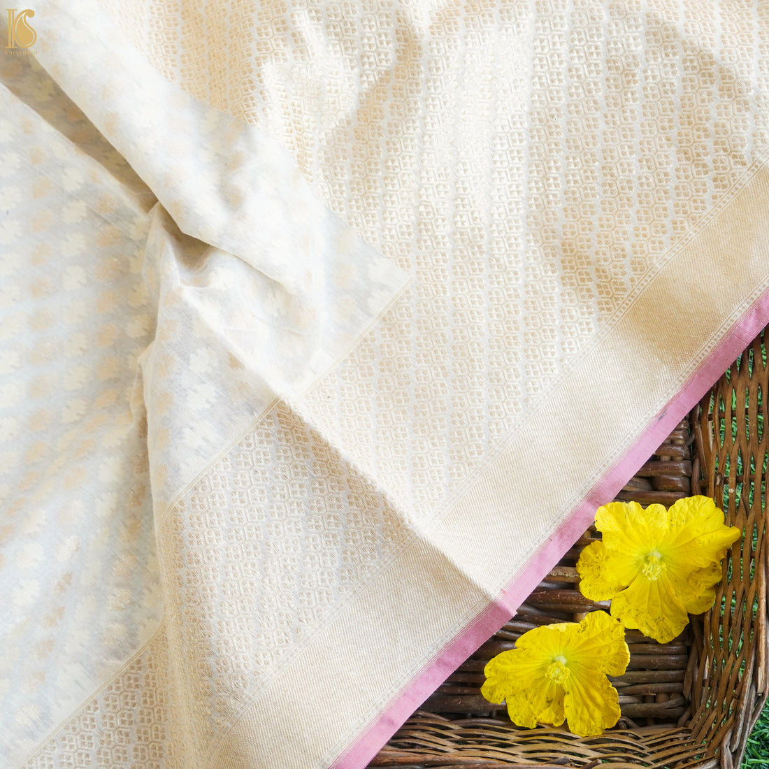 Handloom Pure Cotton Pale White Banarasi Saree - Khinkhwab