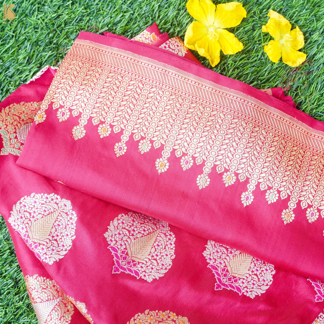 Cerise Pink Handwoven Pure Katan Silk Mor Banarasi Kadwa Dupatta - Khinkhwab