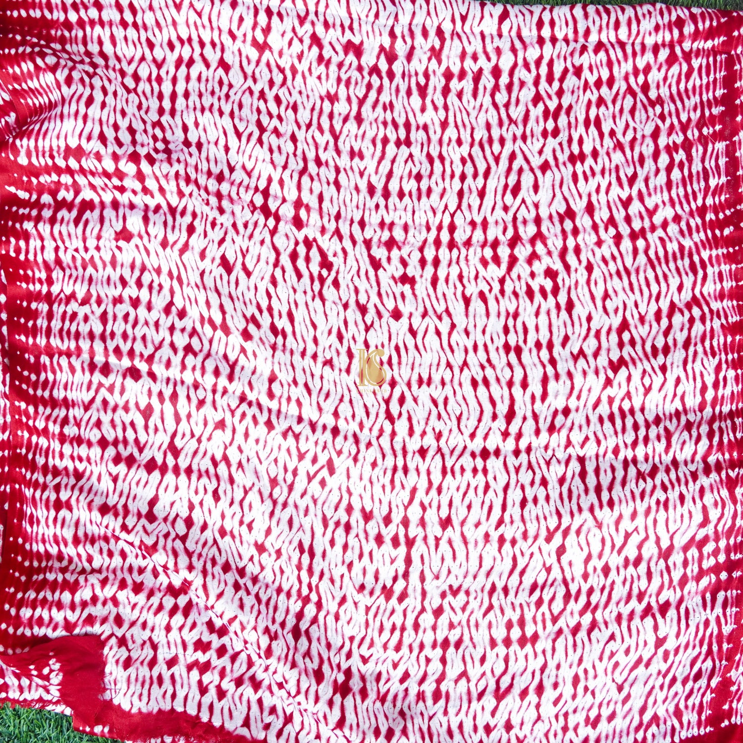 Amaranth Red Pure Gajji Handloom Shibori Fabric - Khinkhwab